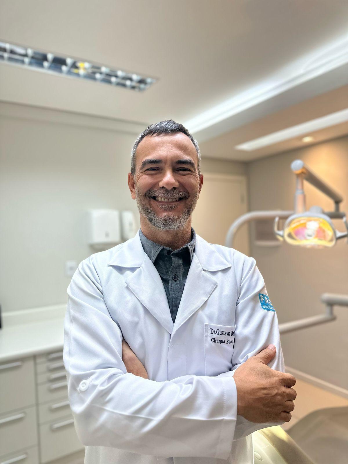 Dr. Gustavo Bellozi
